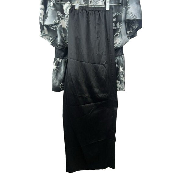 Victoria Secret XL Halloween Skulls Black Gray Set Top Pants Wide Leg Grunge - Picture 8 of 9